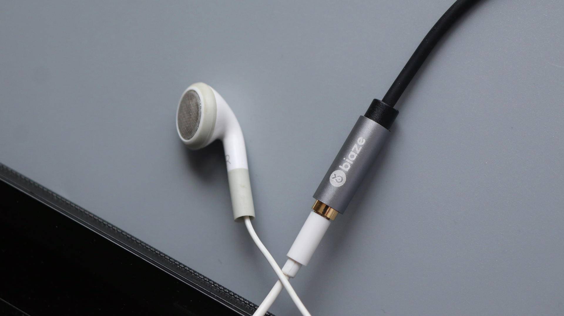 通过专业话筒让短视频月入10W的秘密，毕亚兹耳机转换头