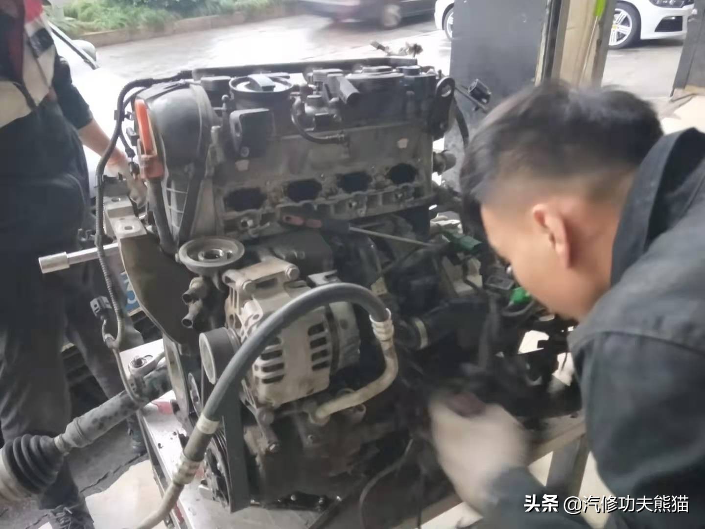 10年斯柯达昊锐1.8t烧机油怎么整,斯柯达昊锐烧机油500公里烧一升