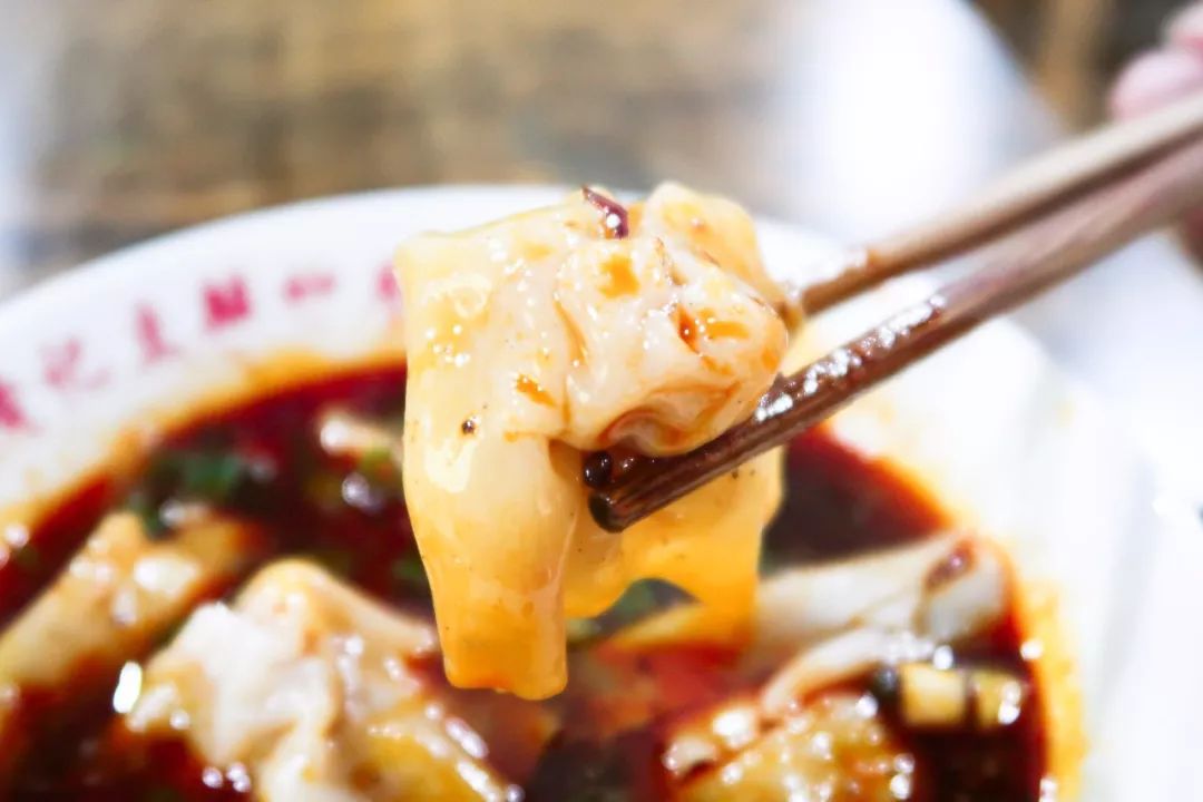 张杰老家在成都新都区新繁镇哪里,新都离新繁多少公里