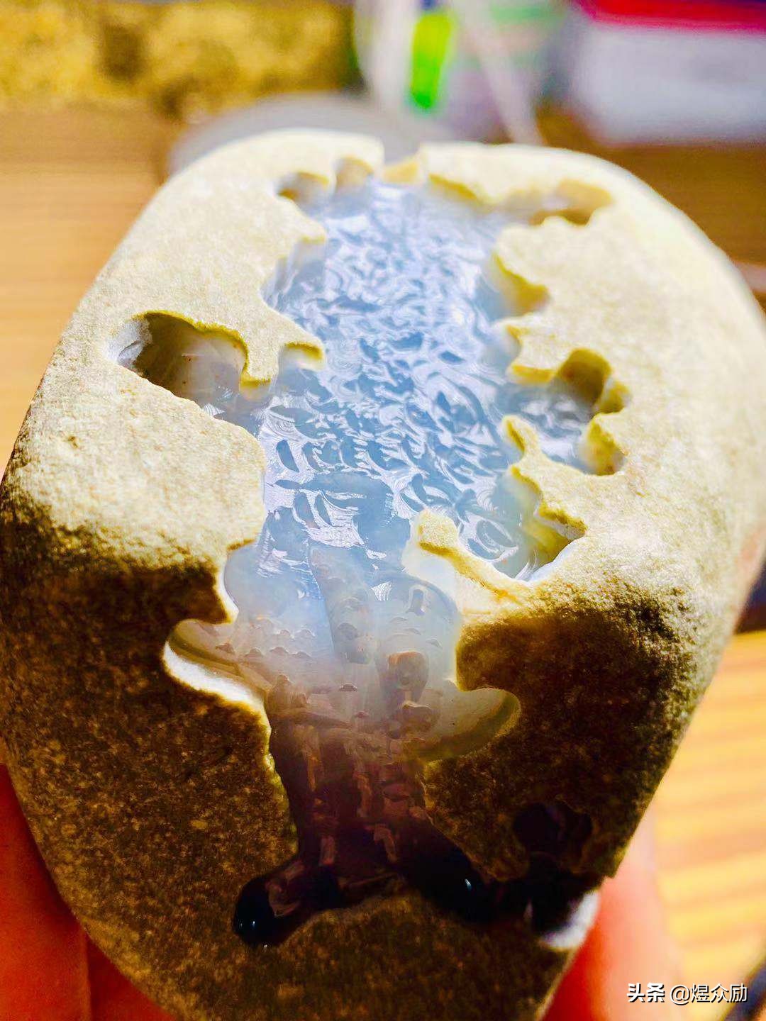 翡翠原石的雾是什么意思,翡翠原石的雾层