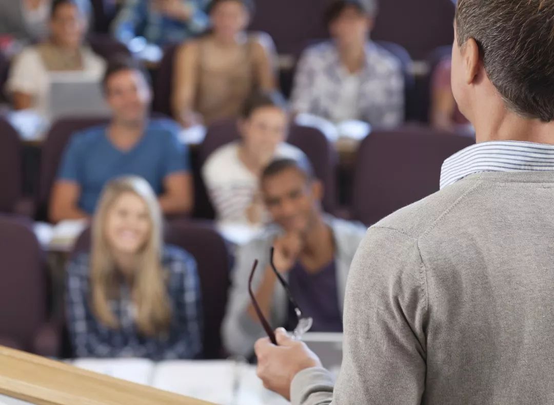 腾讯员工年薪90万实际到手有多少,腾讯员工人均月薪超8万是真的吗