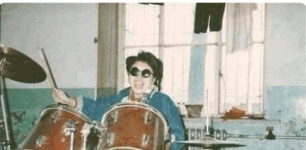 许志安和韩红接吻图片,韩红喜欢过栾树