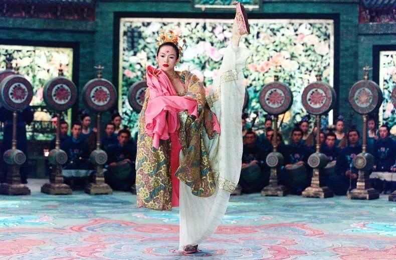 著名电影服装设计师和田惠美去世,章子怡张曼玉和田惠美