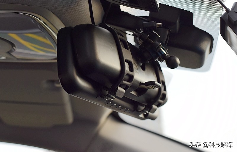 xt5流媒体后视镜怎么看行车记录仪,什么是流媒体后视镜行车记录仪