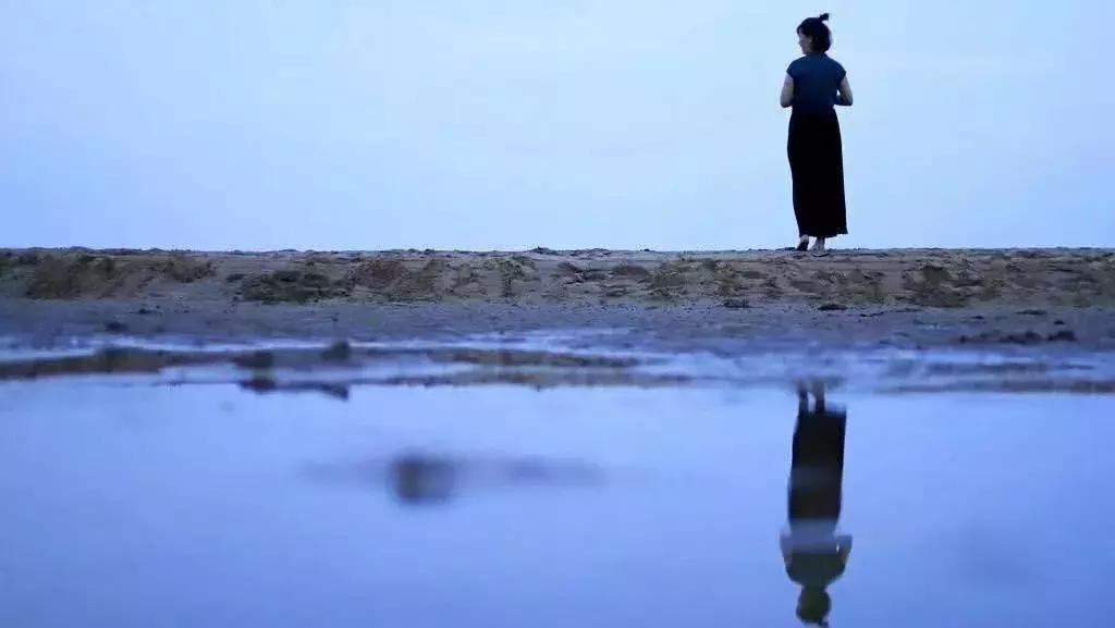 分手后少看垃圾爱情观,分手后需要扔掉垃圾