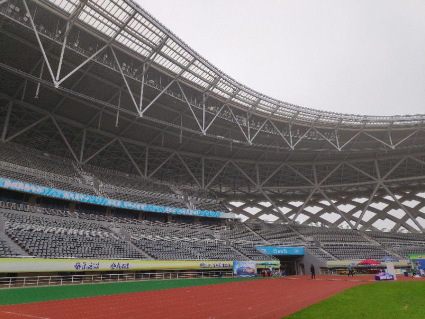 徐州体育中心有哪些,徐州鸟巢能容纳多少人