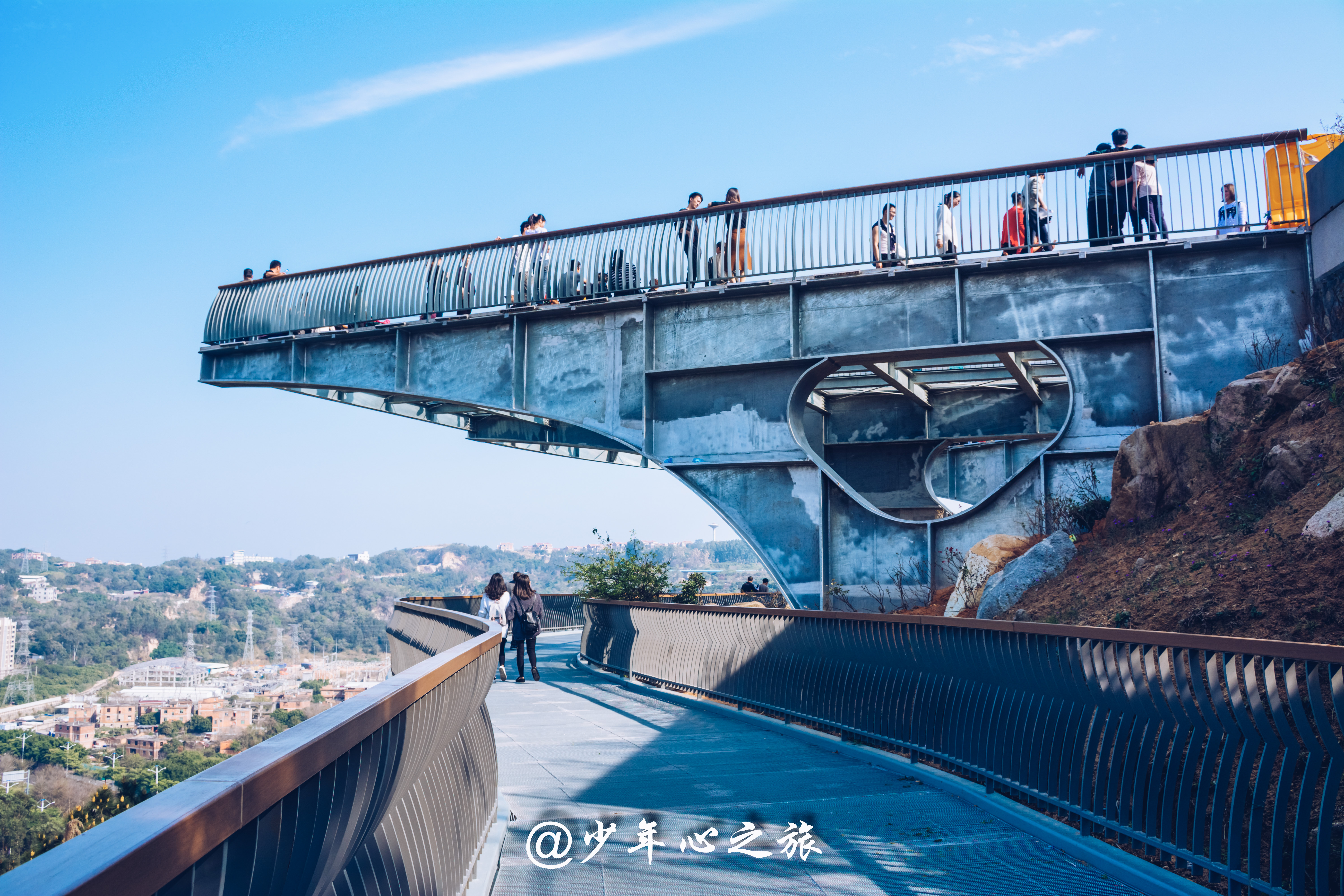 泉州大坪山空中玻璃栈道,福建泉州最大的玻璃栈道