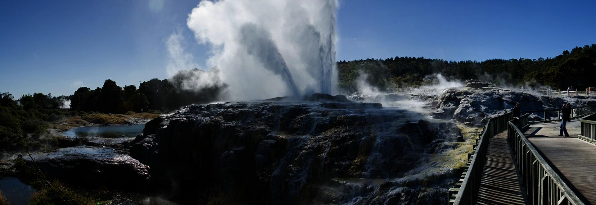 新西兰是最早日出的国家吗,新西兰日出最早的地方