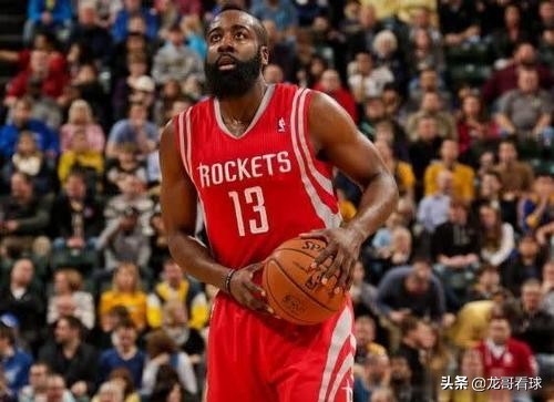 单赛季场均10+罚球次数排行,单赛季命中500个罚球