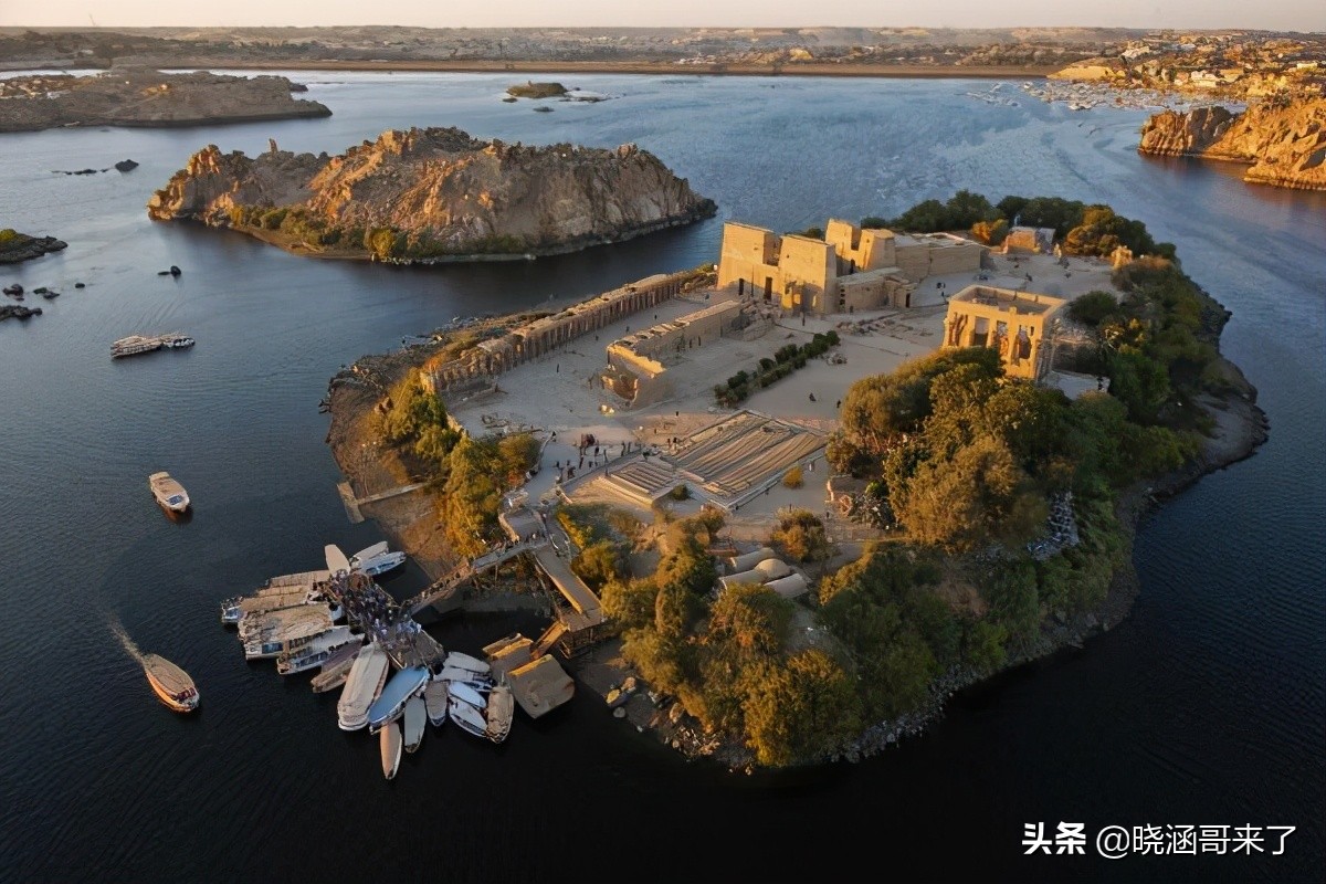 10.4万亿公里的彗星,86年哈雷彗星经过地球照片