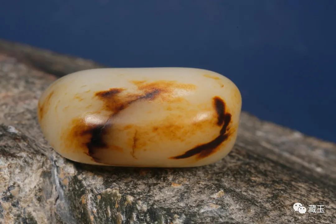 无裂不成玉？和田玉裂的秘密，堵料、切料必须看懂它