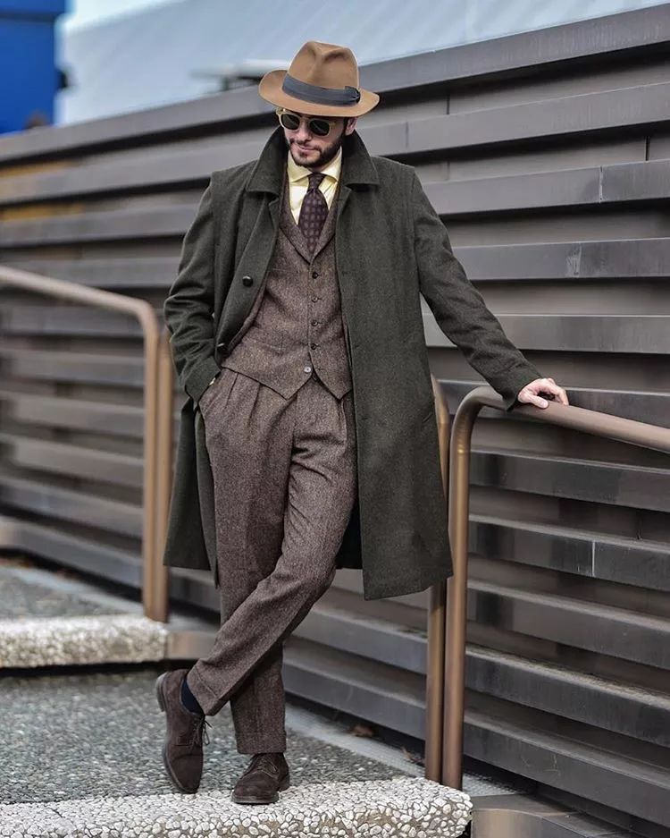 冬季鞋子款式怎么选,适合秋冬配色的鞋子