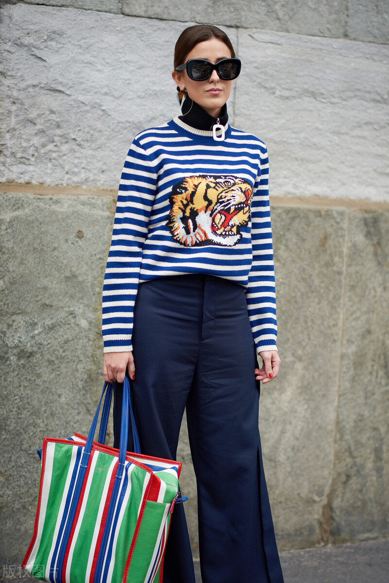 tee条纹搭配图片,条纹t恤这样穿才好看