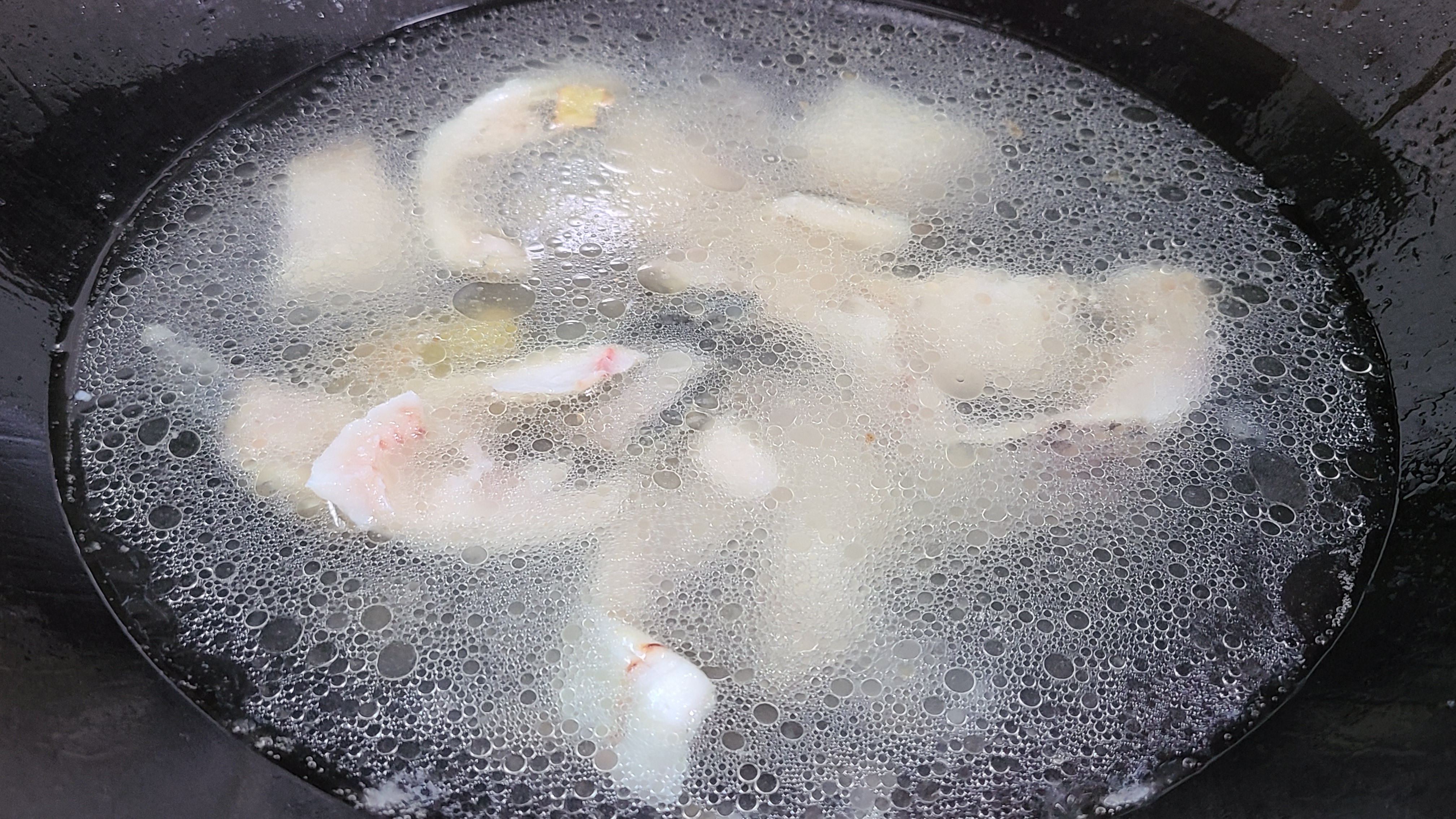 这一道萝卜炖鱼太香了,萝卜油豆腐炖鱼做法大全家常