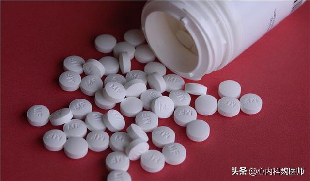 每天吃二甲双胍为什么,每天吃二甲双胍为啥血糖降不下来