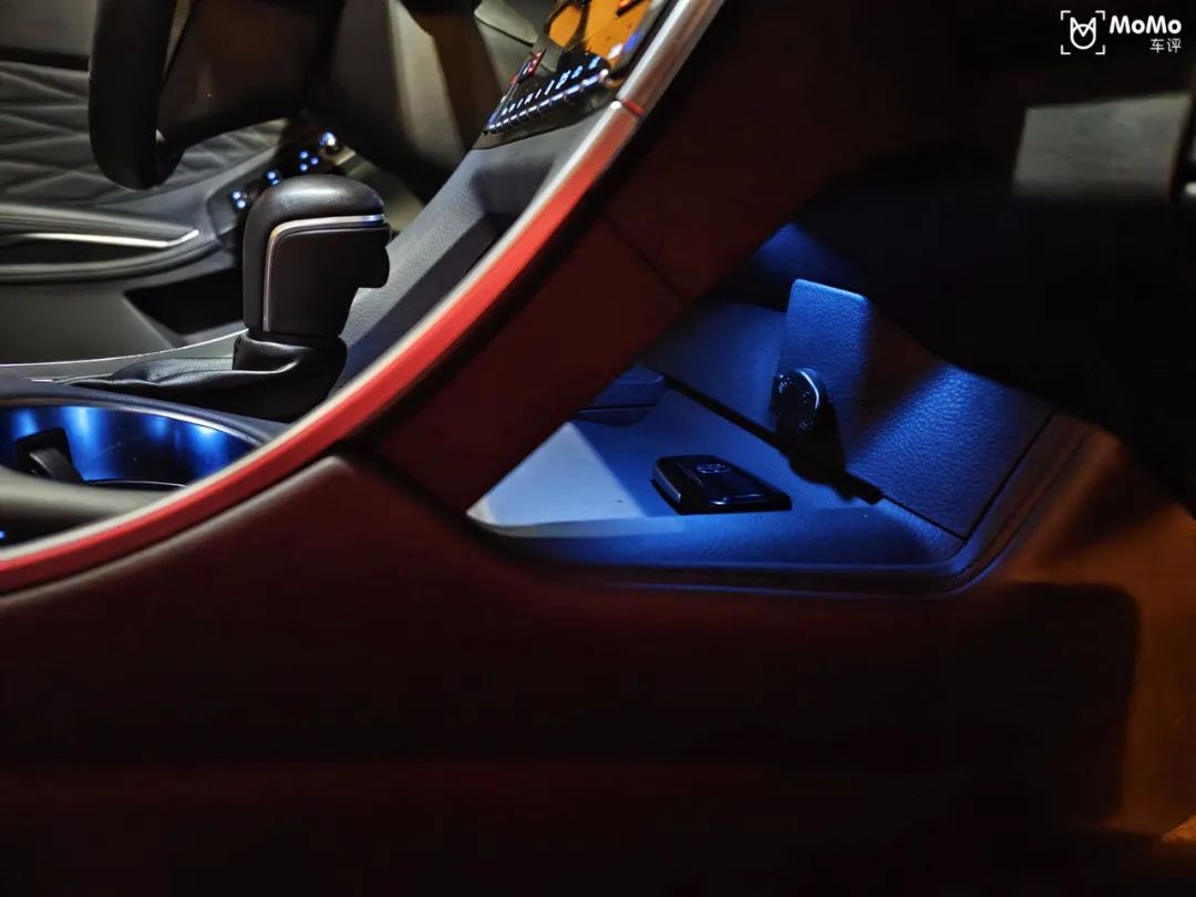 2021款2.5汽油版丰田亚洲龙实测,新款丰田亚洲龙2.0l豪华版试驾