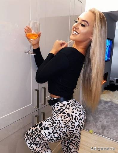 c罗喜欢卡戴珊家族的谁,c罗女球迷高颜值