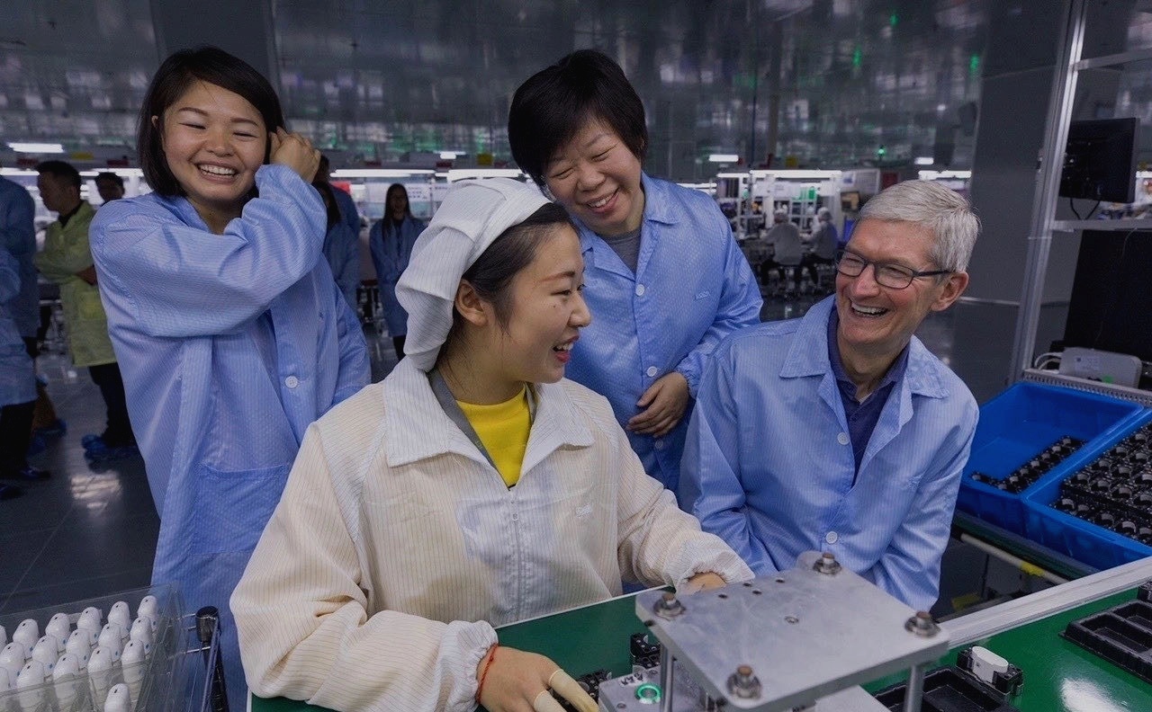 为什么现在苹果13pro比官网还贵,用了一年的iphone13pro能值多少钱