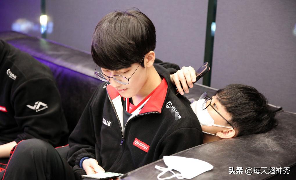 tarzan和xun哪个强,xun登顶韩服第一