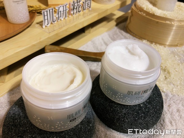 肌研糀润赋活雪凝补水保湿精华露,肌研糀润赋活雪精华露