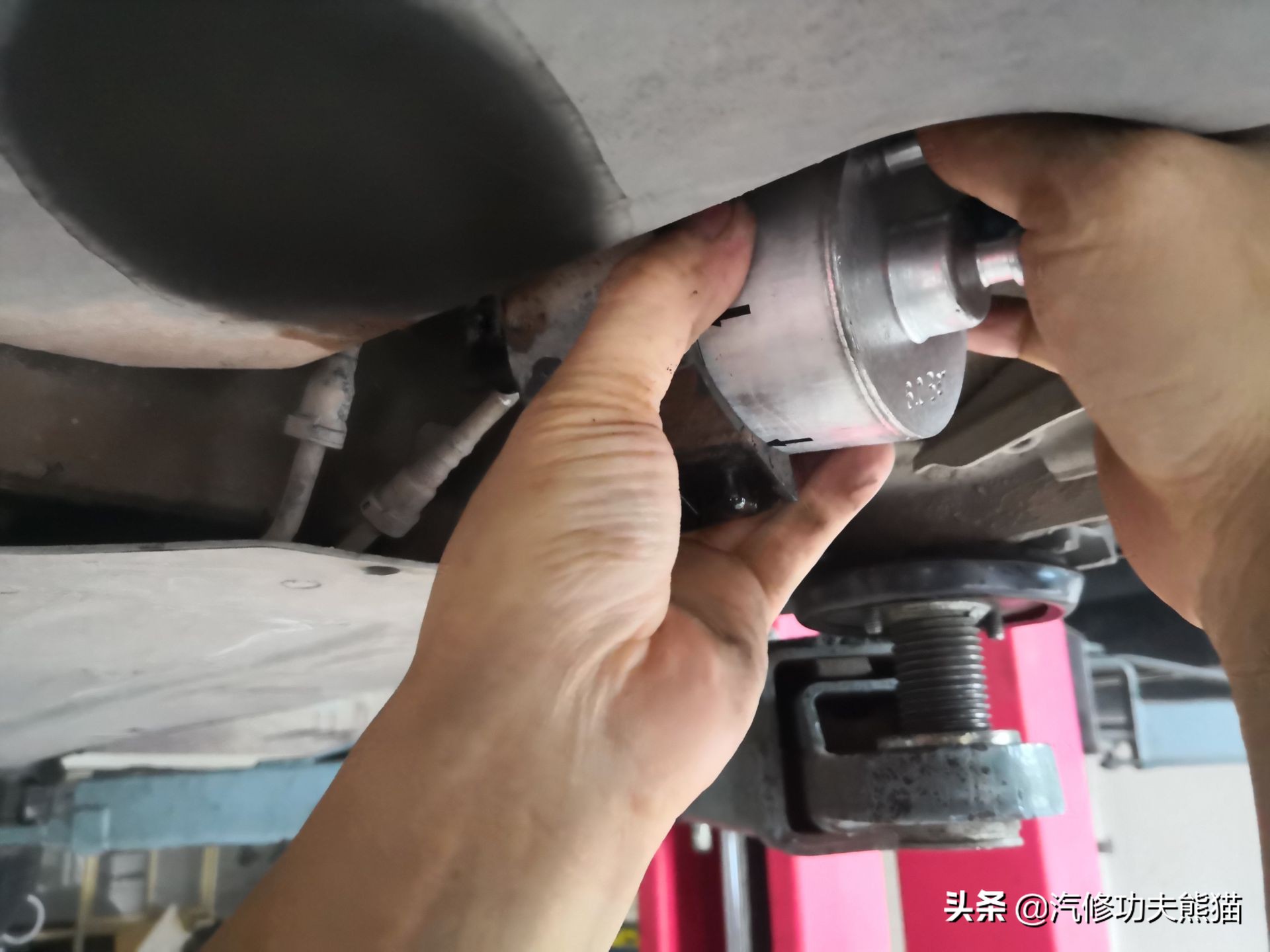 2010年的奥迪a6l2.8烧机油吗,08年奥运版奥迪a6值多少钱