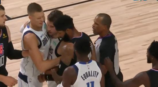 库班谈交易波神,波神前十字韧带断裂