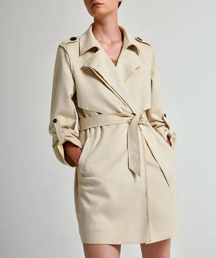 风衣英伦风短款麂皮,英伦经典格子风衣