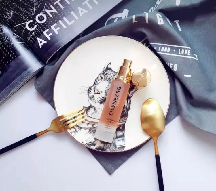 她靠“脸崩”博出位，曾经的女王要“凉凉”