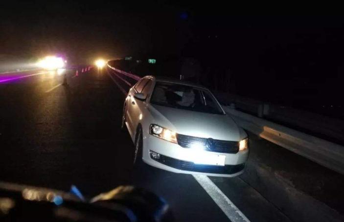 开车有六个习惯是高手,六个开车能力最强的人