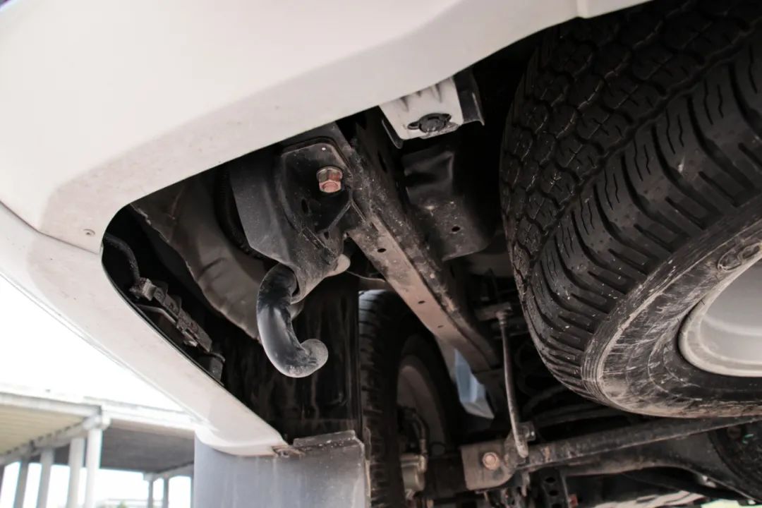 试驾三菱帕杰罗劲畅3.0,20款三菱帕杰罗劲畅3.0越野测试