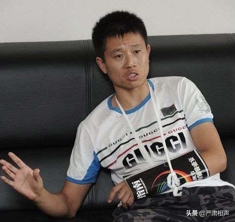 拳头、围墙、慈善宴｜十年前，改变中国相声格局的那个午后