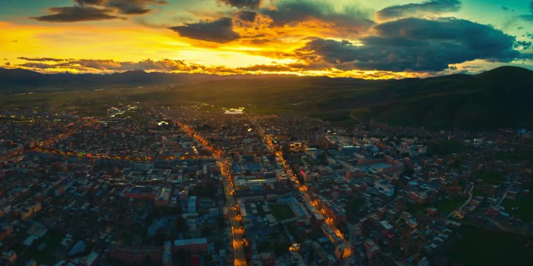 丁真和四川什么关系,丁真背后是谁