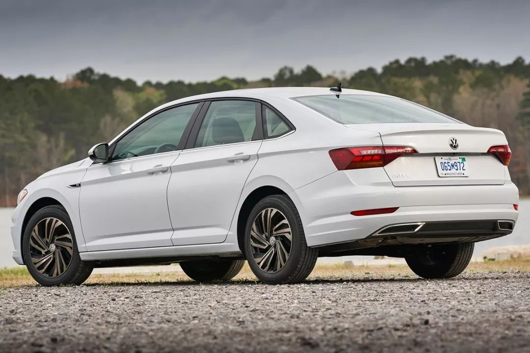 新一代大众速腾尺寸,全新一代速腾凸显高级感