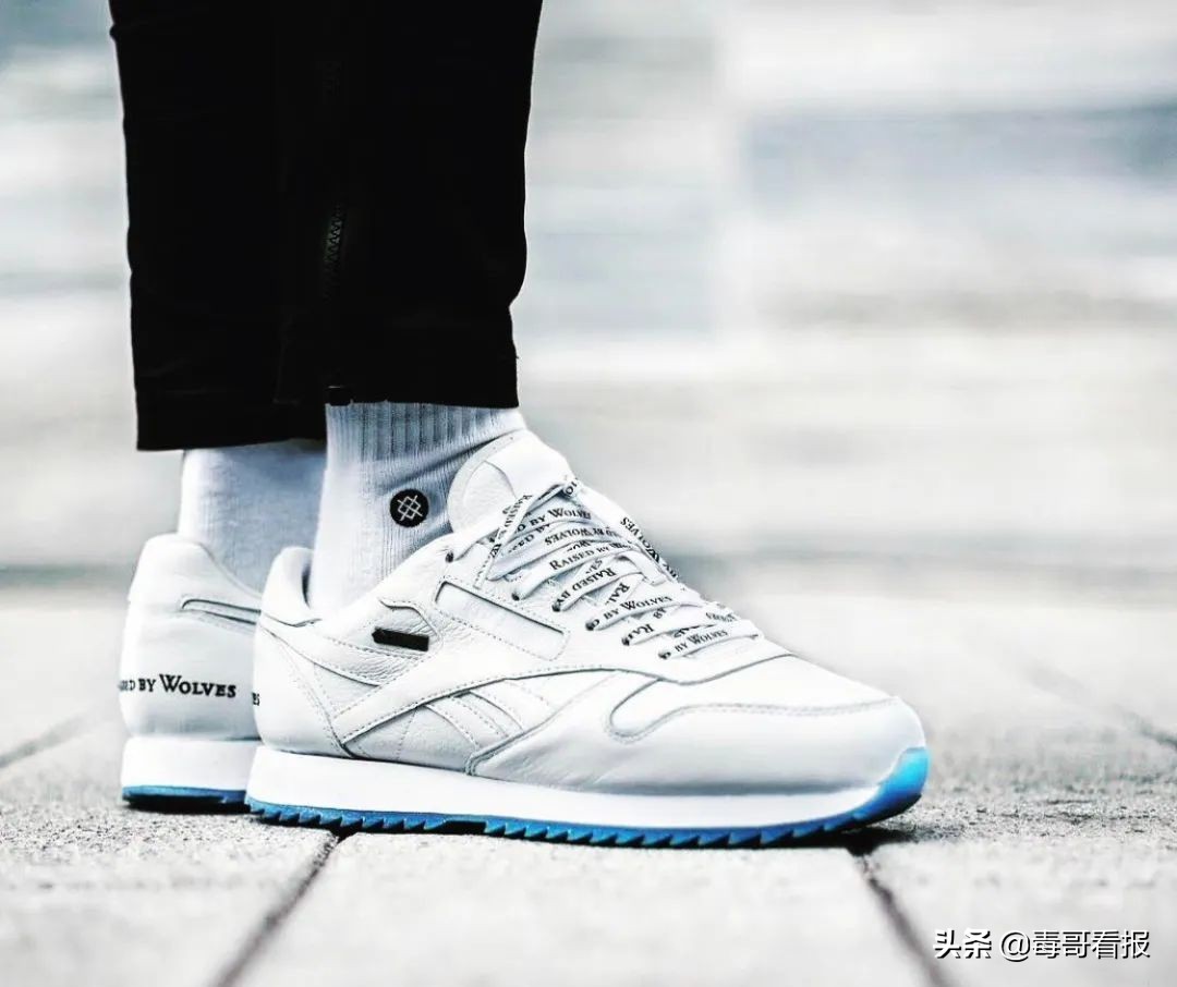 reebok什么意思啊,为什么reebok两个标志