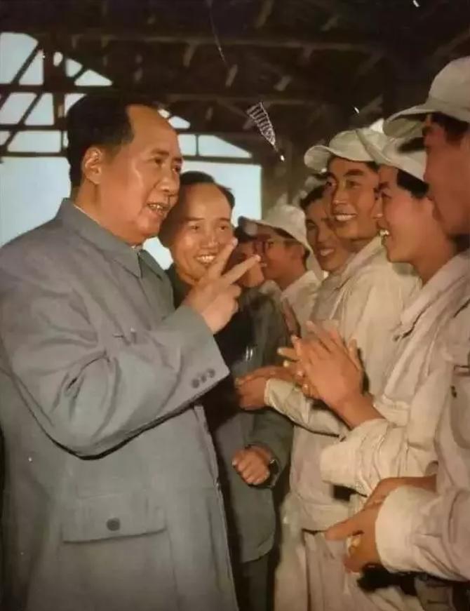 今天是你的生日我们要纪念您,今天是你的生日我衷心祝福您