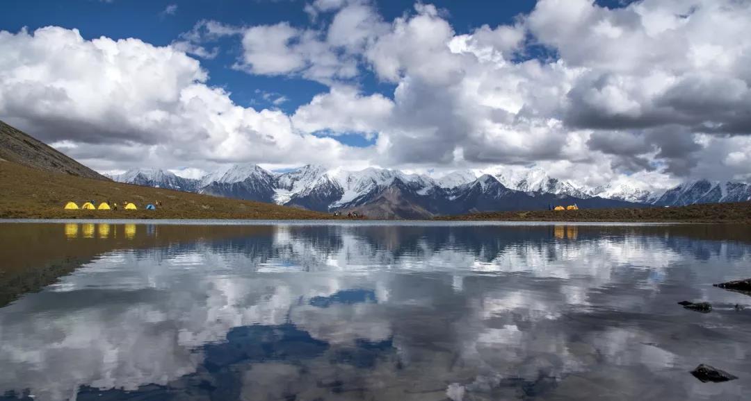 国庆旅游稻城亚丁自驾游最佳路线,国庆川西稻城亚丁风景区一日游