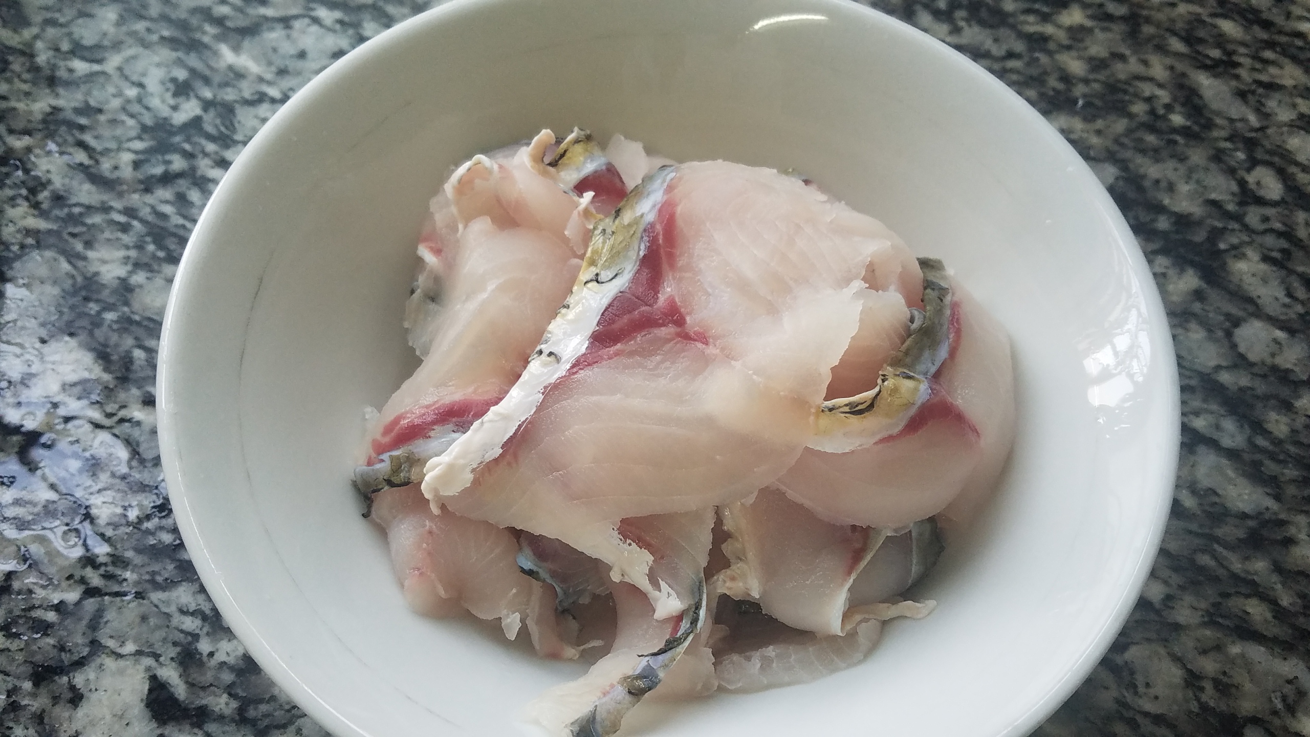 草鱼怎么炖好吃又简单方法大全,炖草鱼最简单好吃的做法