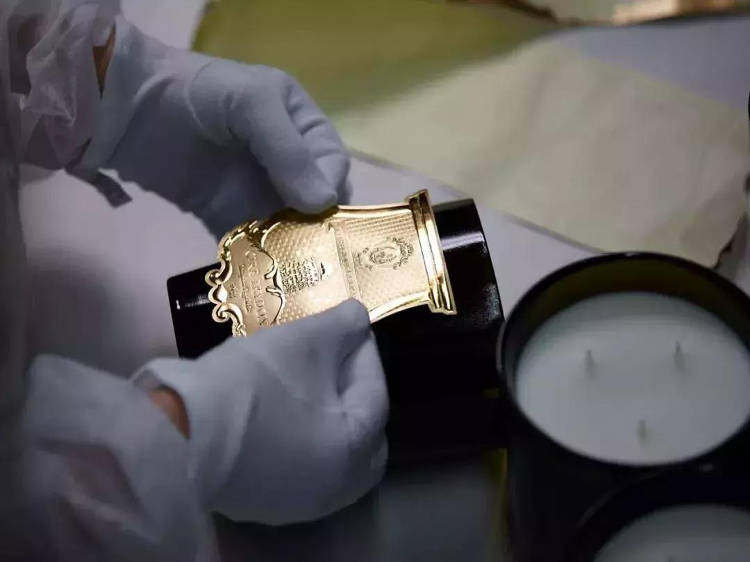 时髦精の恋物癖：易拉罐香水、玳瑁牙刷、“爱马仕”香氛...