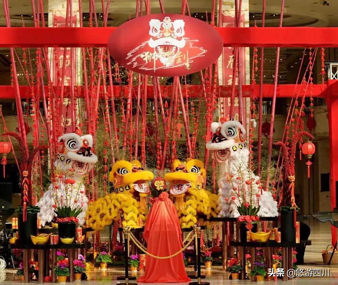 成都环球洲际酒店过年礼物,狮王新春送福来