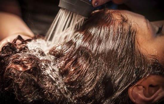 头发怎么卷蓬,怎么让头发蓬得好看