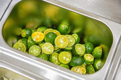 我太太太难了!体感36℃的襄阳夏天,全靠一杯高颜值的茶饮续命