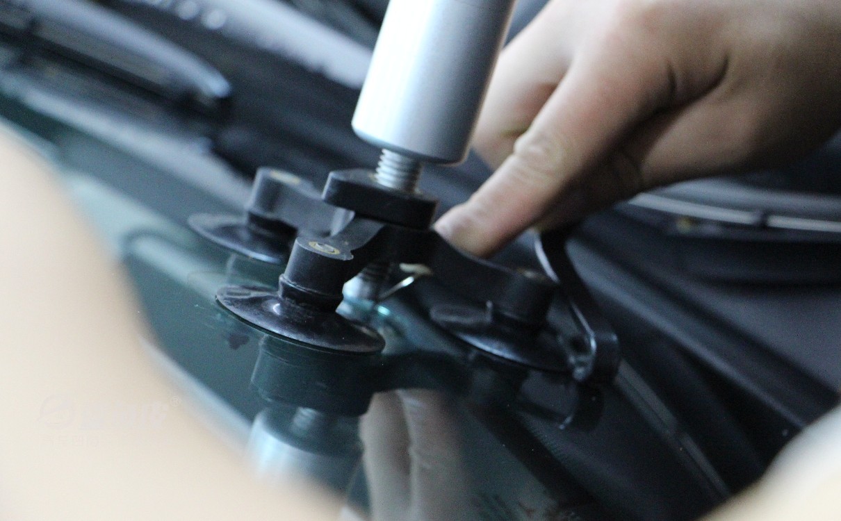 玻璃修复液可以防止裂纹延伸吗,三亚汽车玻璃裂纹修复店在哪里