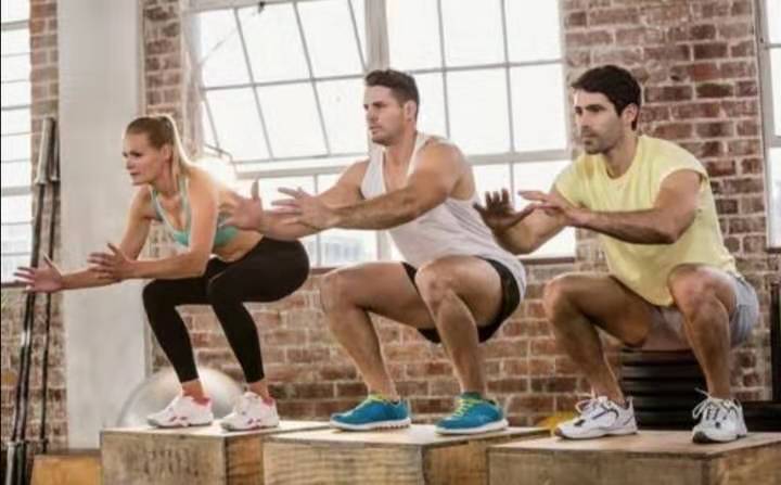 长期久坐腰部无力怎么办,久坐久躺低头玩手机做什么锻炼