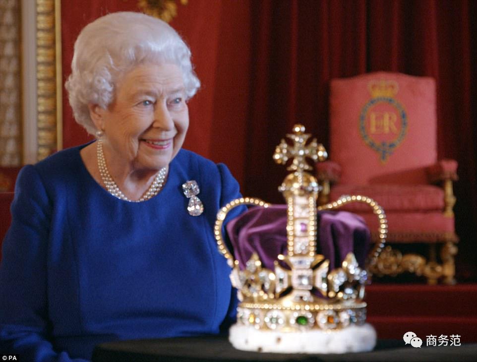 英国女王的珠宝高清,英国女王伊丽莎白二世的珠宝