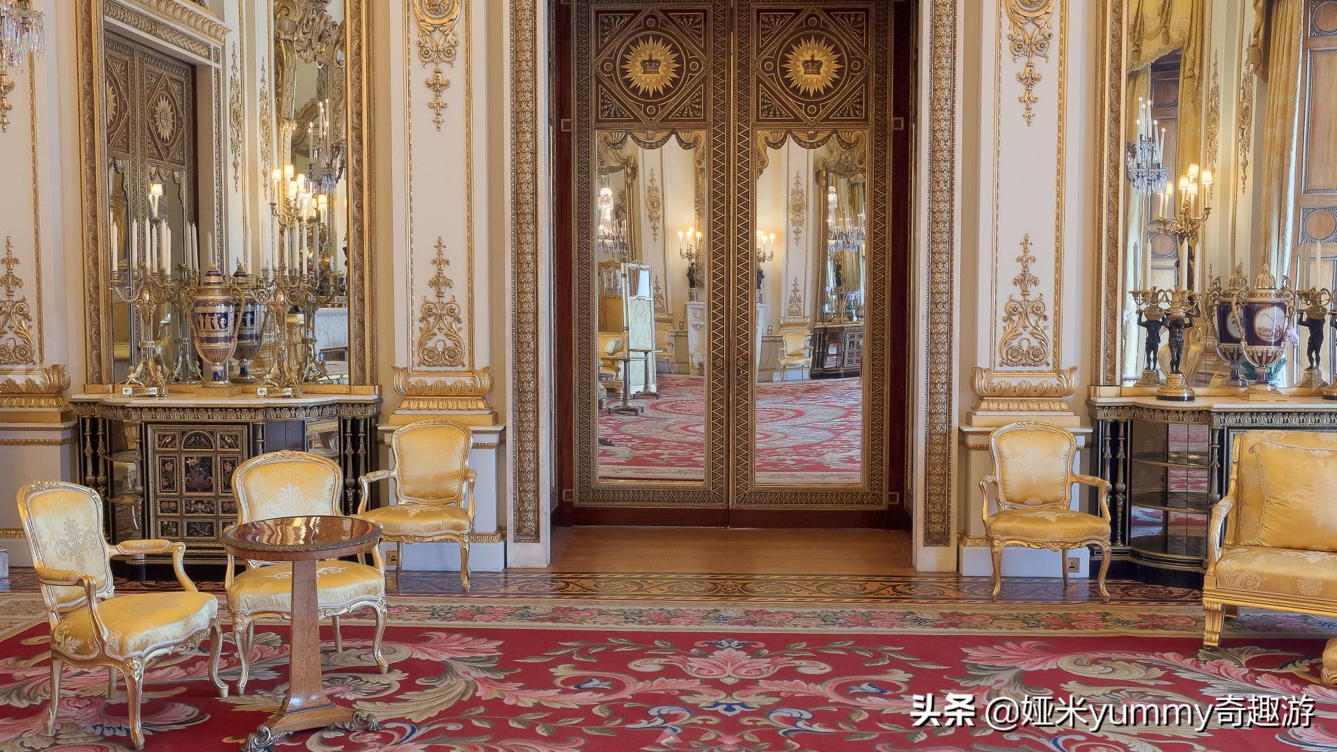 白金汉宫是女王的宫殿吗,伊丽莎白二世白金汉宫阳台