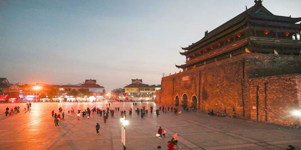 朱元璋御制皇陵碑文译文,朱元璋回乡祭祖