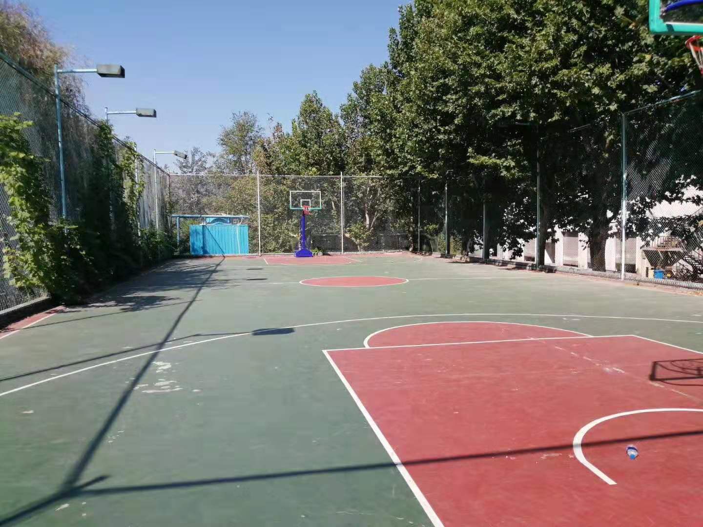 选址亦庄——适合教育机构总部的1.2平米独栋和1.6万景观湖园区