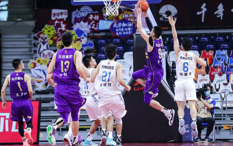 北控5分钟逆转马布里,马布里三叉戟打北控