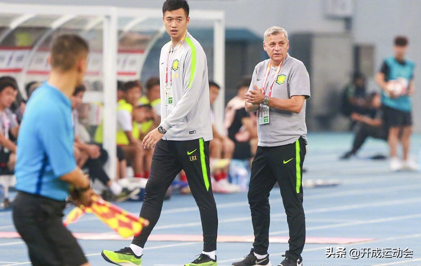 鎭掑ぇ3:1鍥藉畨鍗″竻閲囪,浜獟鎭掑ぇ鍗啎