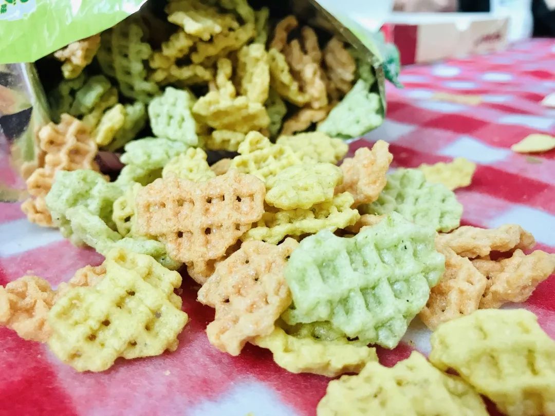 和卡乐比类似的零食,日本零食巨头卡乐比